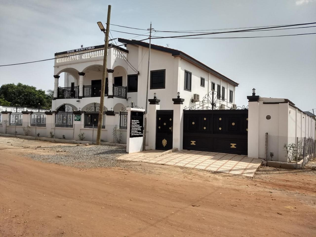 The Winford Boutique Hotel Achimota Taifa Eksteriør billede