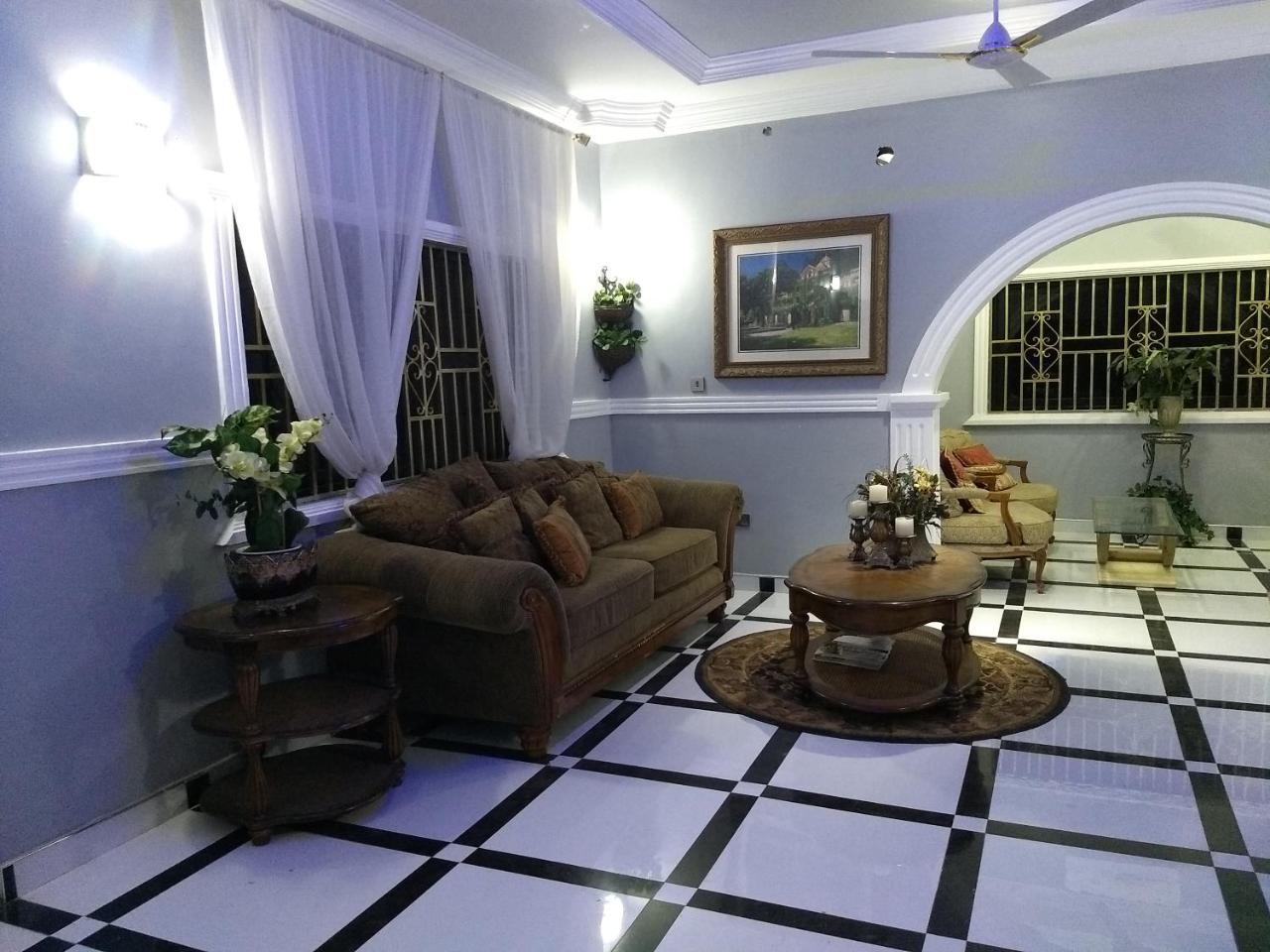 The Winford Boutique Hotel Achimota Taifa Eksteriør billede